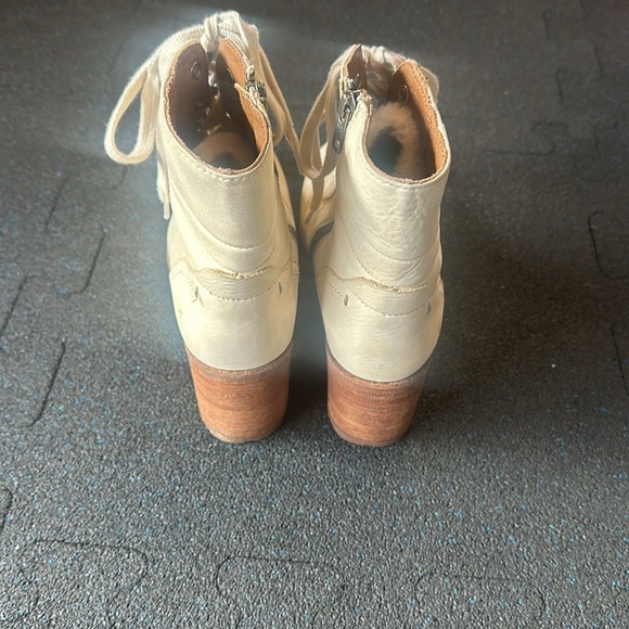 Frye Karen Hiker Leather Boot. - Picture 9 of 16